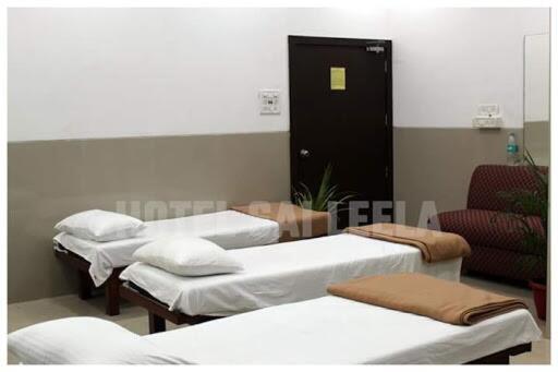 Amarnāth Hotel Sai Leela Loadging & Boarding מראה חיצוני תמונה